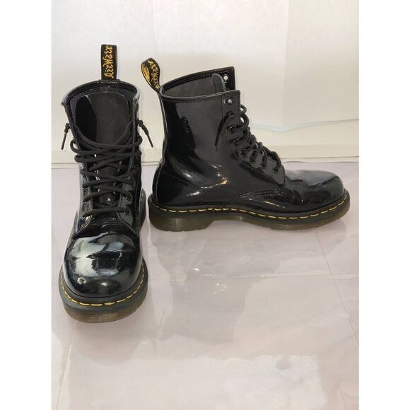 Dr. Martens 1460 Womens Size 8 Black Air Wait Patent Leather Boot - Picture 7 of 9